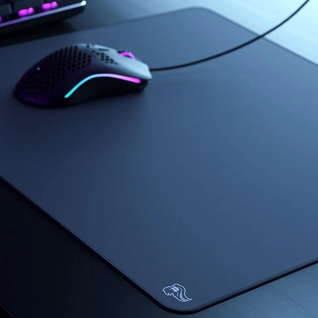 Glorious ICE Large Like Glass Mouse Pad - Image 3